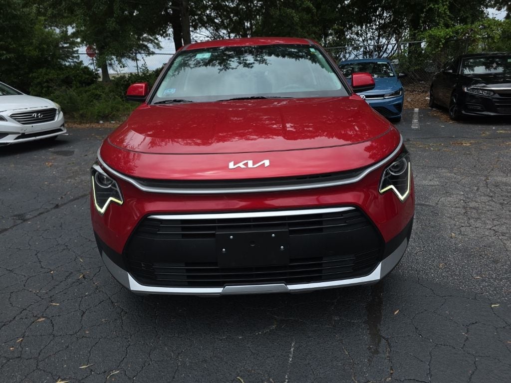 Thumbnail: 2025 Kia Niro - 2