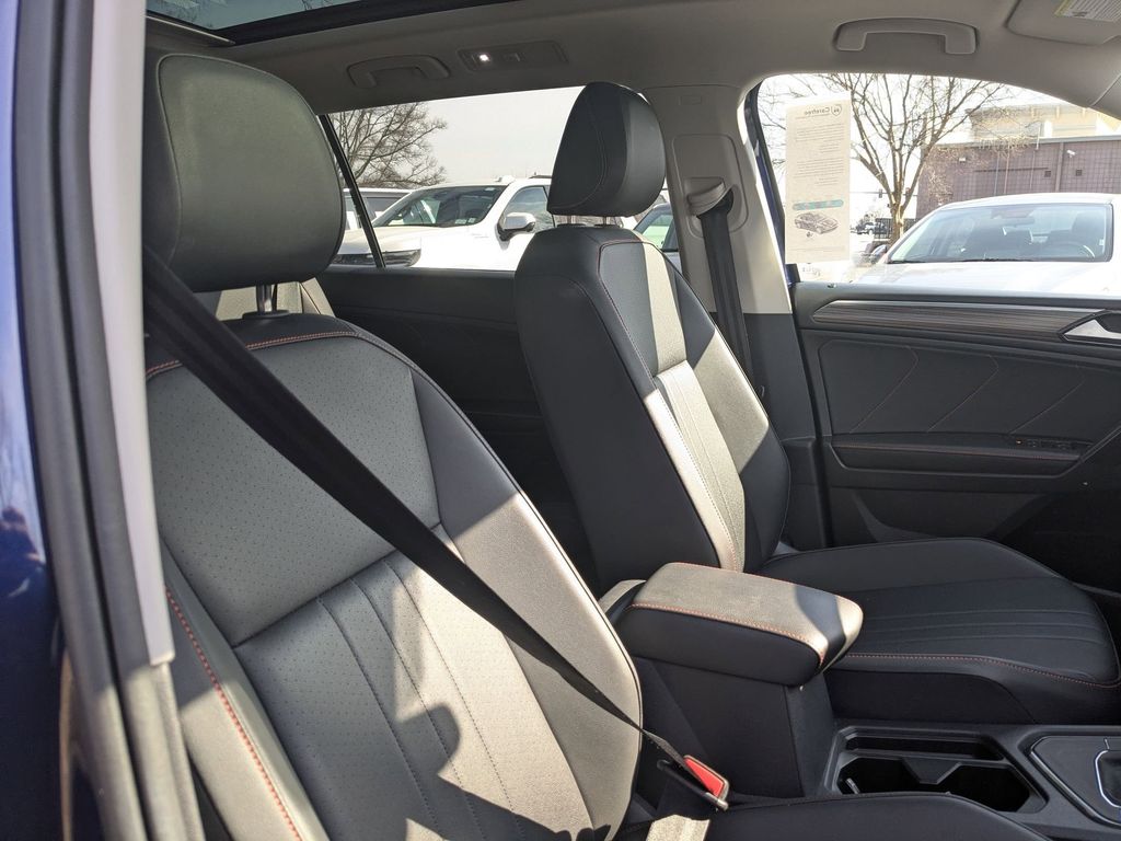 Thumbnail: 2024 Volkswagen Tiguan - 31