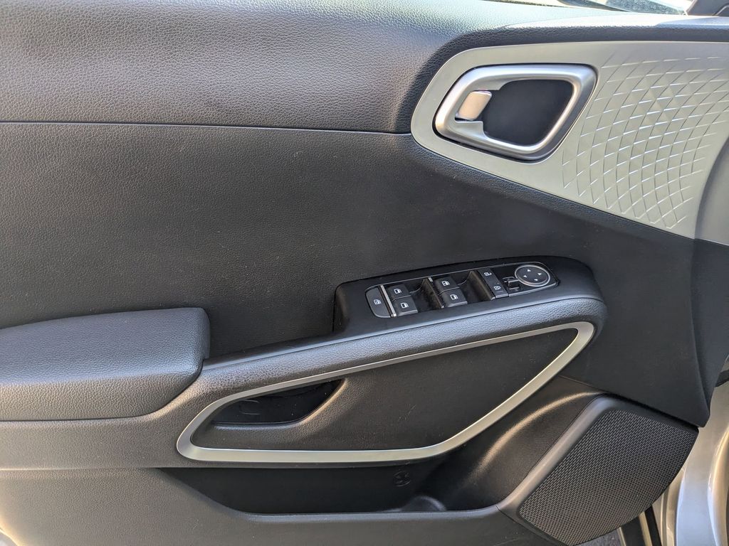 Thumbnail: 2024 Kia Soul - 22