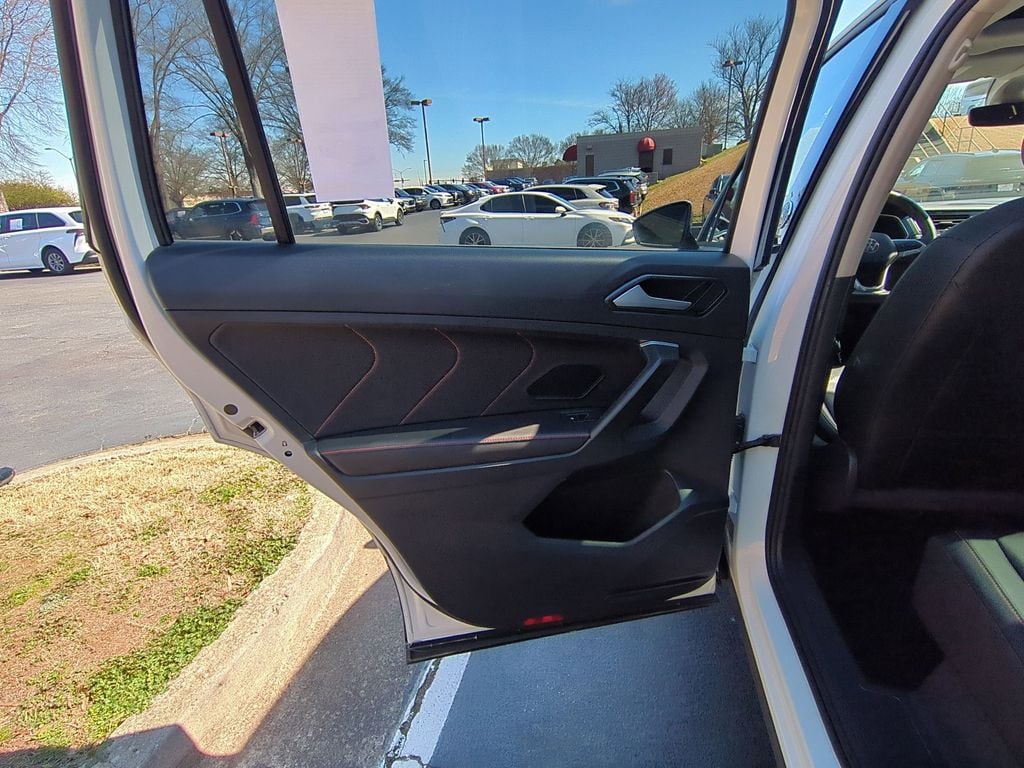 Thumbnail: 2024 Volkswagen Tiguan - 26