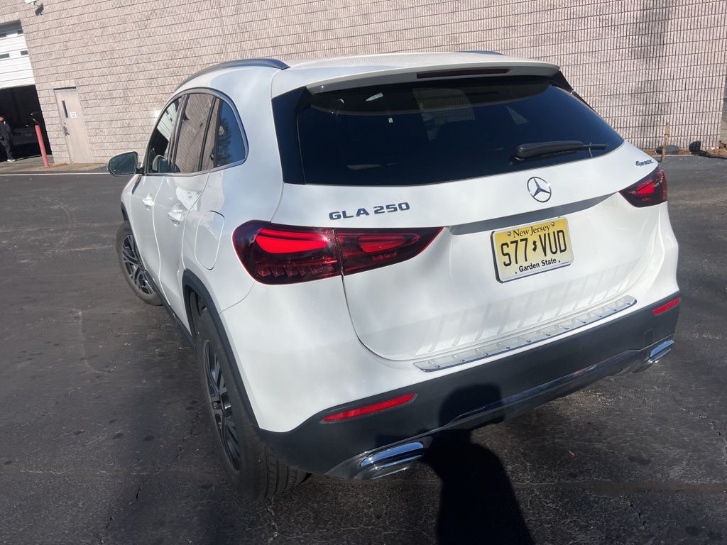 Thumbnail: 2025 Mercedes-Benz GLA - 7