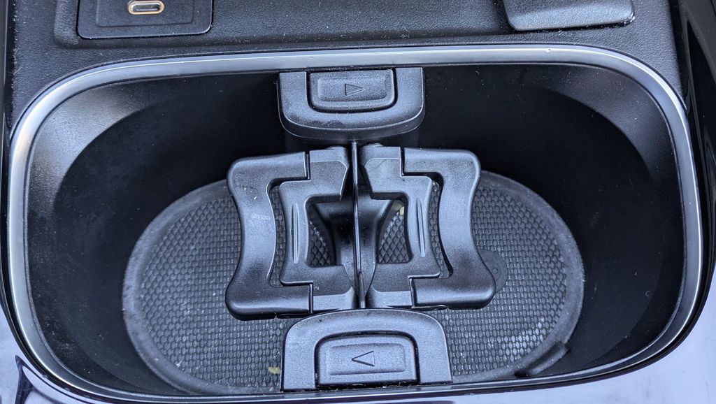 Thumbnail: 2025 Mercedes-Benz GLA - 20