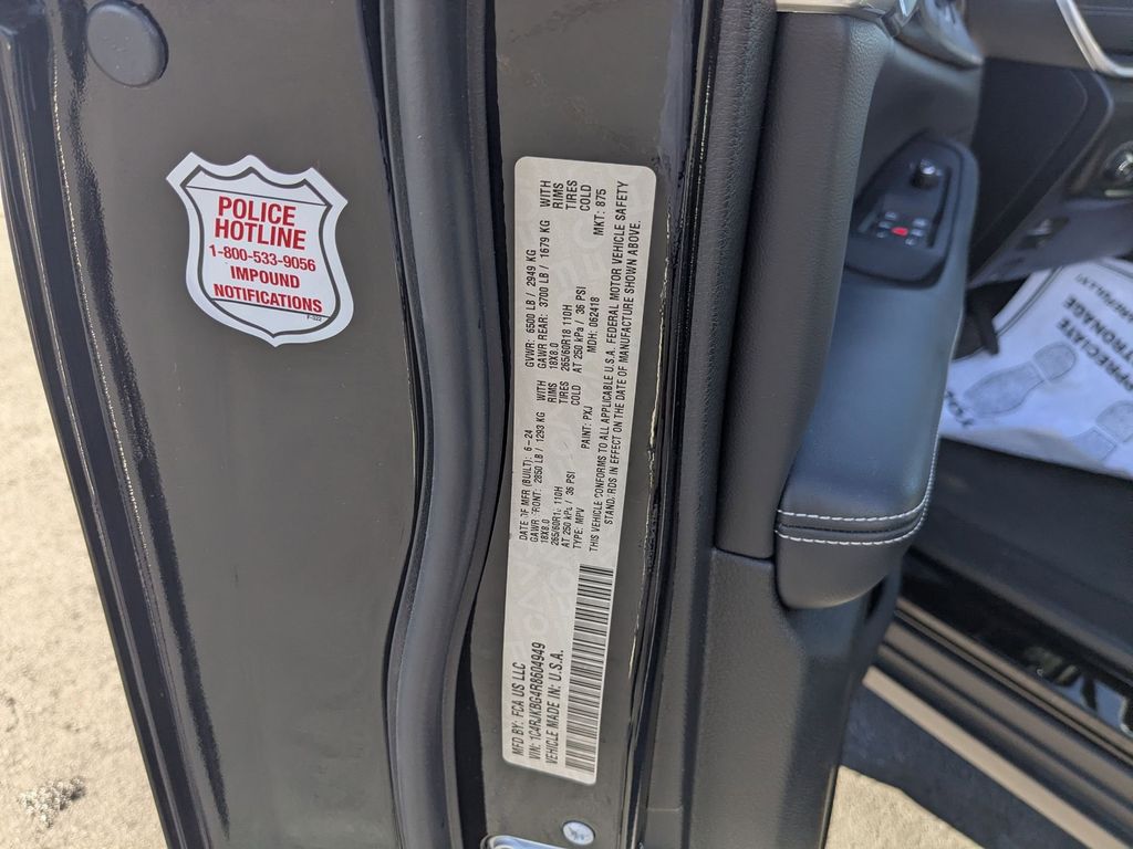 Thumbnail: 2024 Jeep Grand Cherokee L - 37