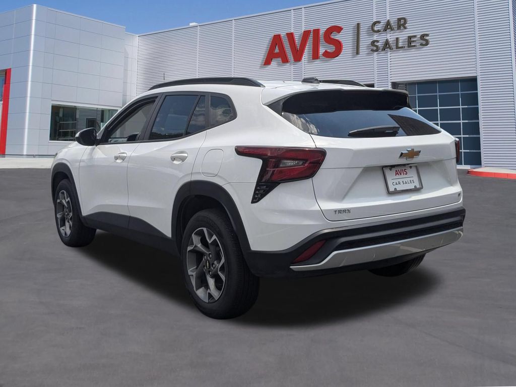 Thumbnail: 2025 Chevrolet Trax - 9