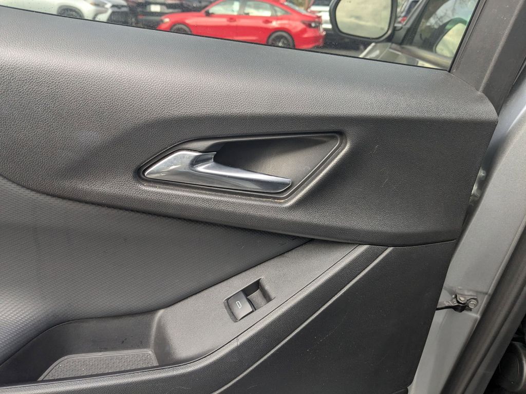 Thumbnail: 2025 Chevrolet Equinox - 28