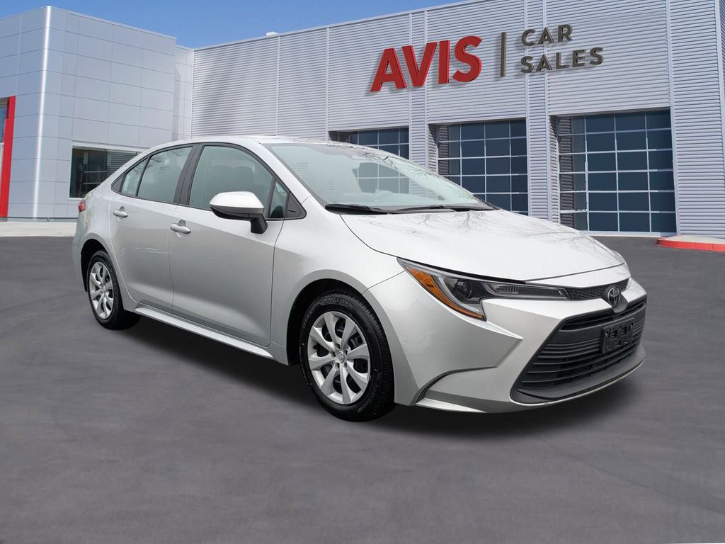 Thumbnail: 2024 Toyota Corolla - 3