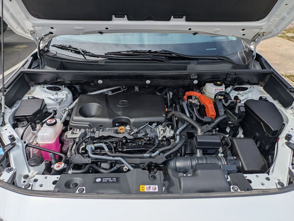 Thumbnail: 2025 Toyota RAV4 - 36