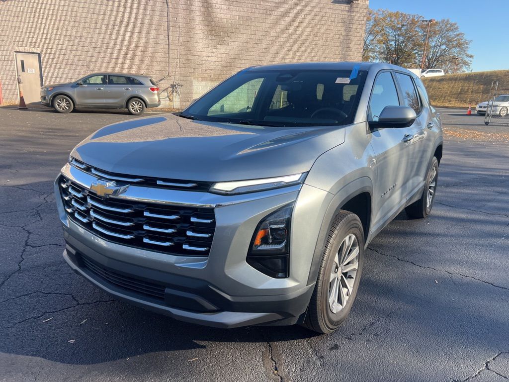 2025 Chevrolet Equinox LT's photo
