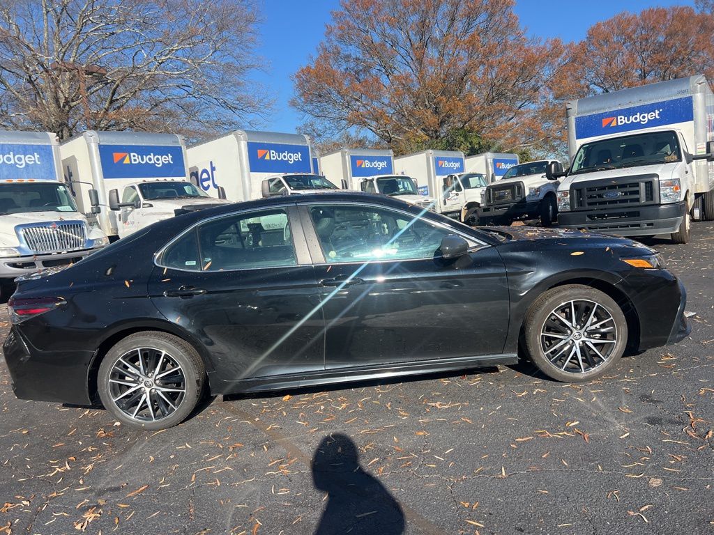 Thumbnail: 2024 Toyota Camry - 11