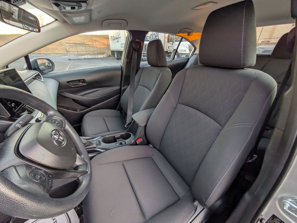 Thumbnail: 2025 Toyota Corolla - 22