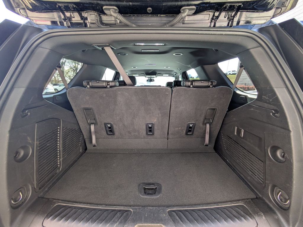 Thumbnail: 2025 Chevrolet Tahoe - 28