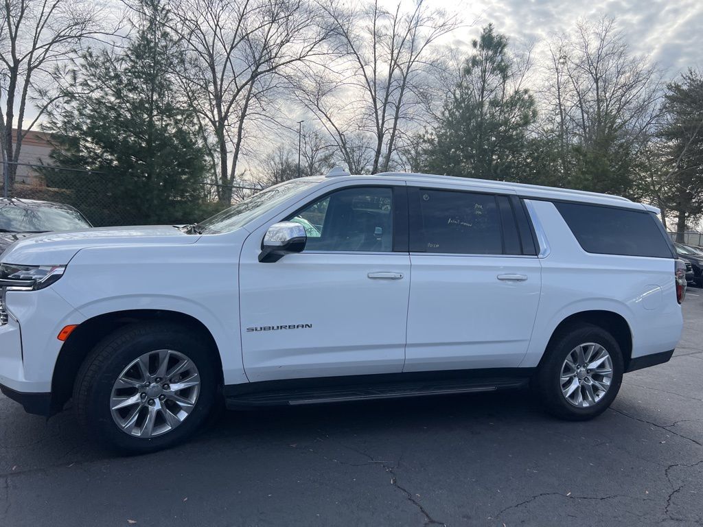 Thumbnail: 2023 Chevrolet Suburban - 5