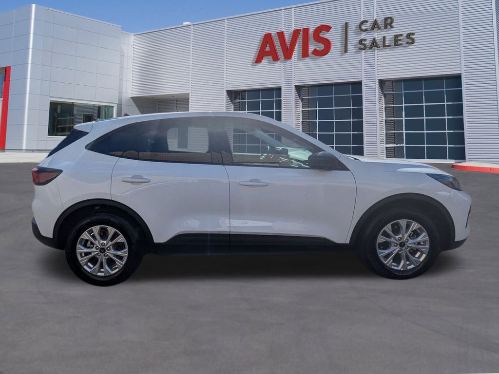 Thumbnail: 2025 Ford Escape - 5