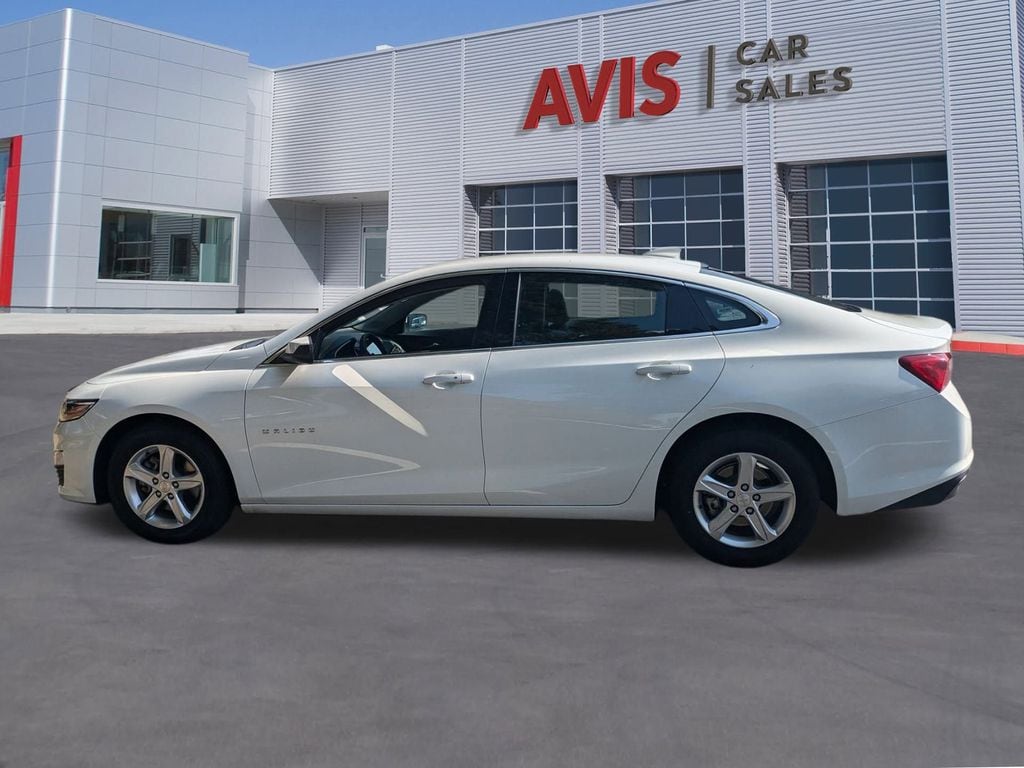 Thumbnail: 2024 Chevrolet Malibu - 10