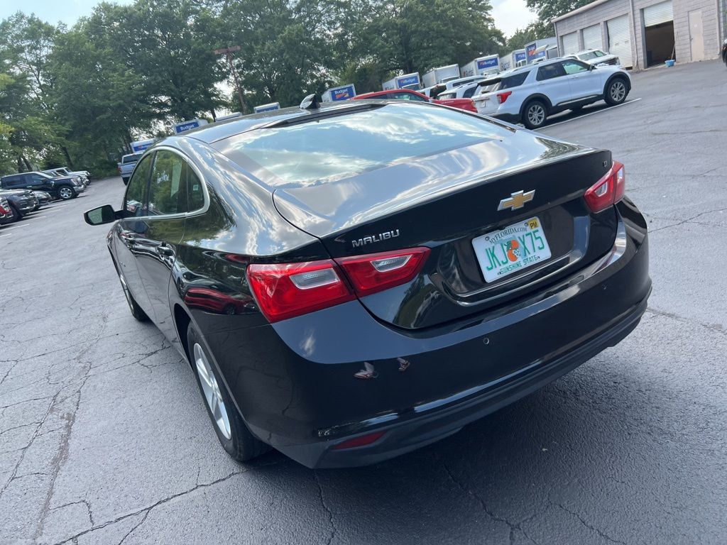 Thumbnail: 2024 Chevrolet Malibu - 10
