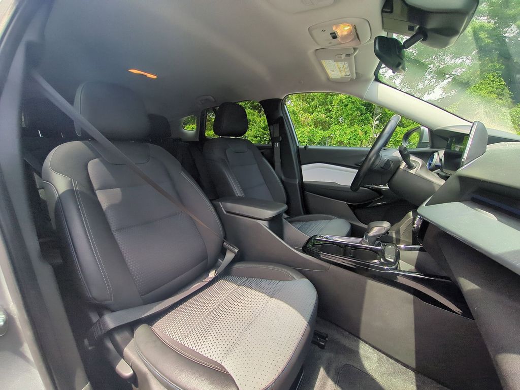 Thumbnail: 2025 Chevrolet Trax - 30