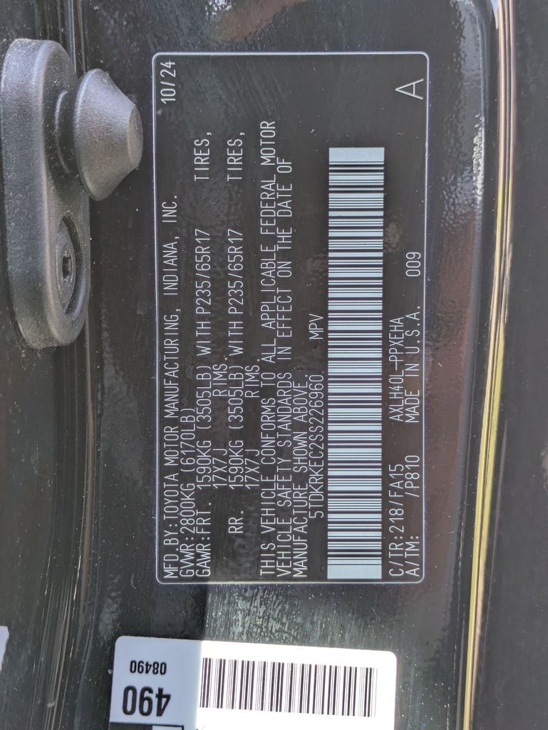 Thumbnail: 2025 Toyota Sienna - 32