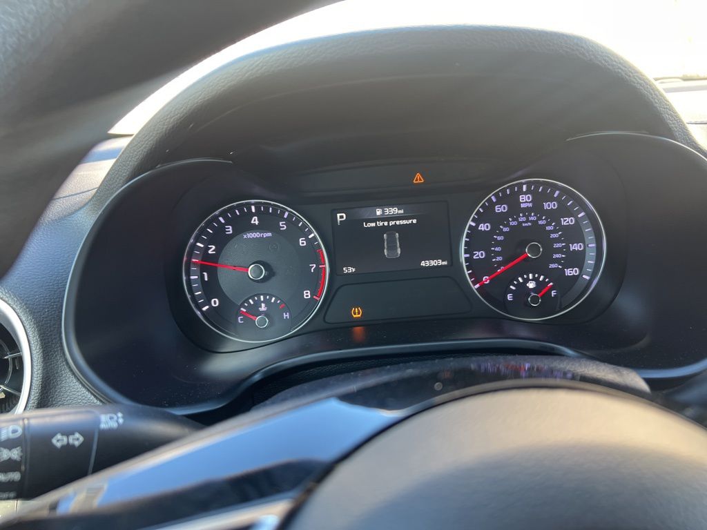 Thumbnail: 2024 Kia Forte - 8