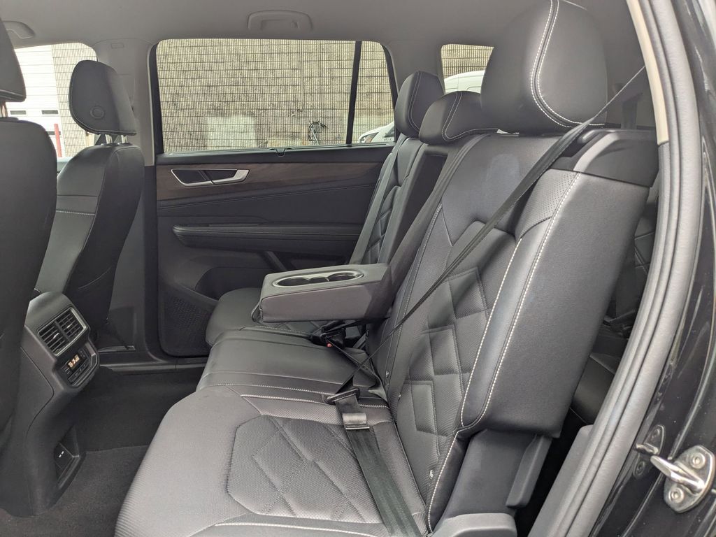 Thumbnail: 2025 Volkswagen Atlas - 23