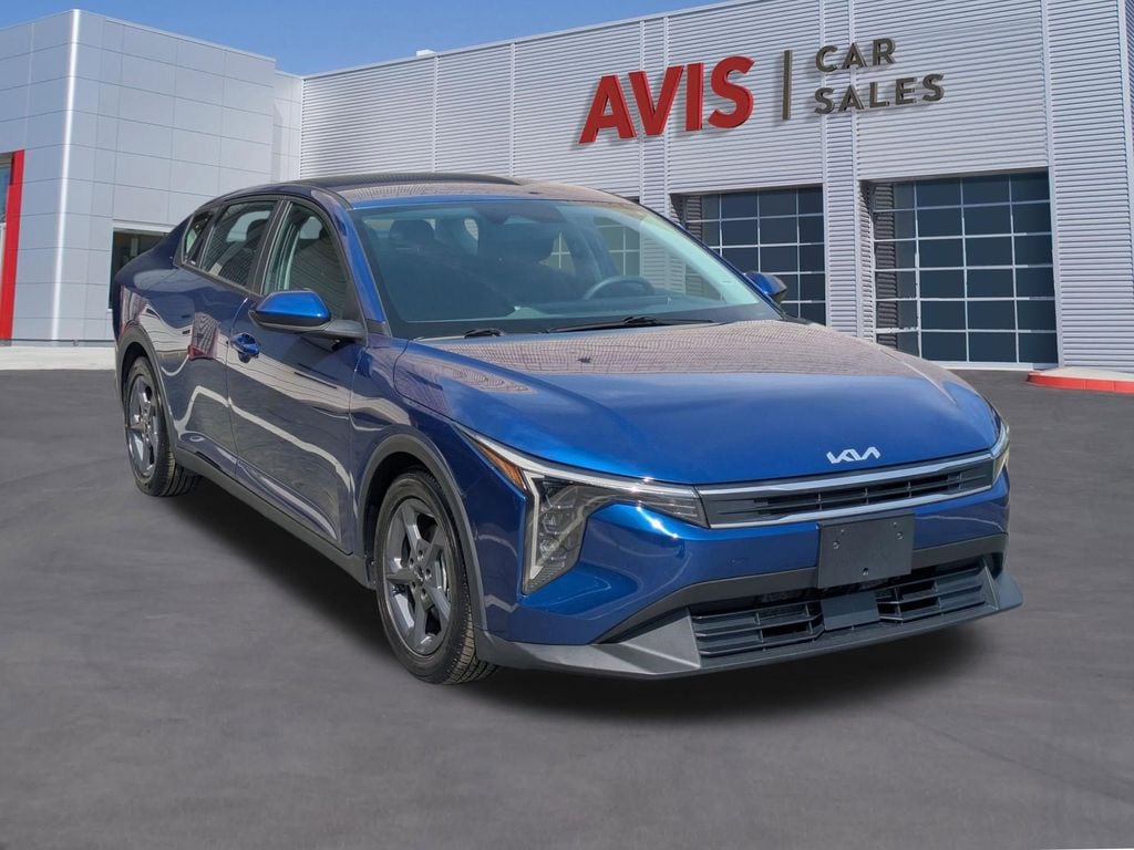Thumbnail: 2025 Kia K4 - 3