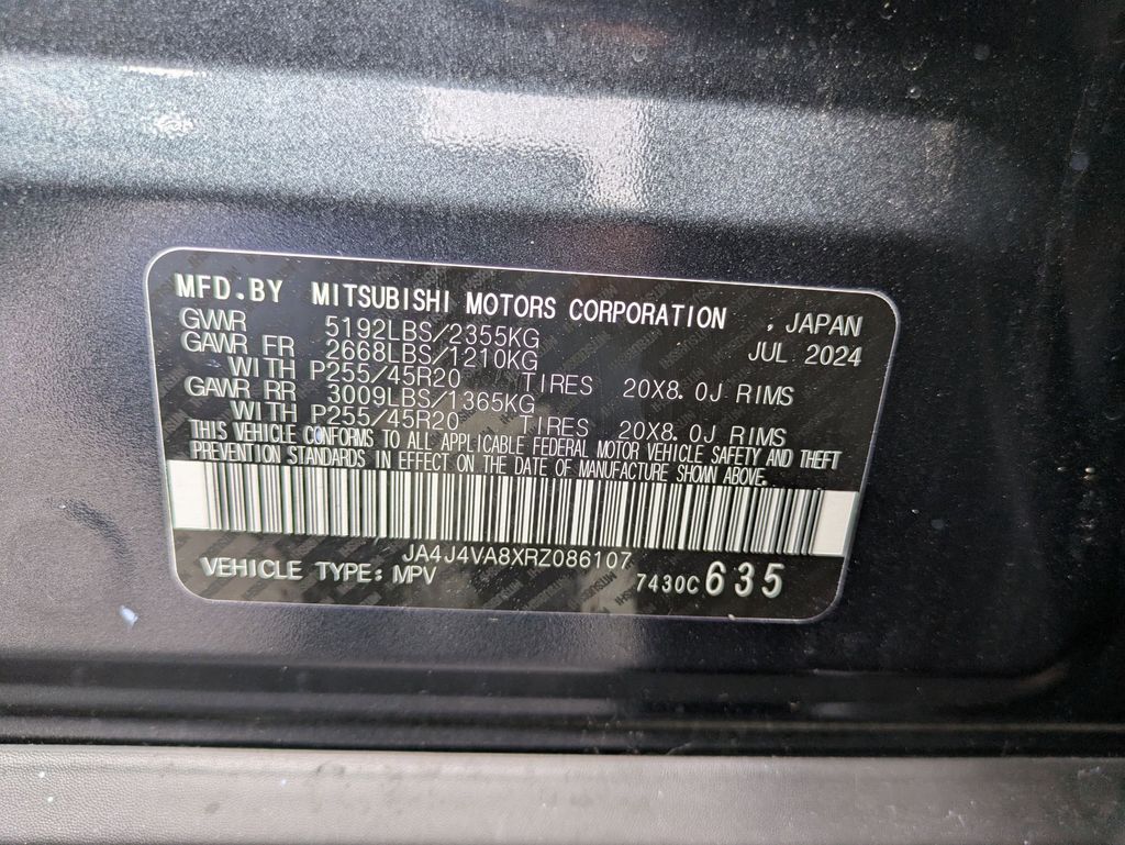 Thumbnail: 2024 Mitsubishi Outlander - 33