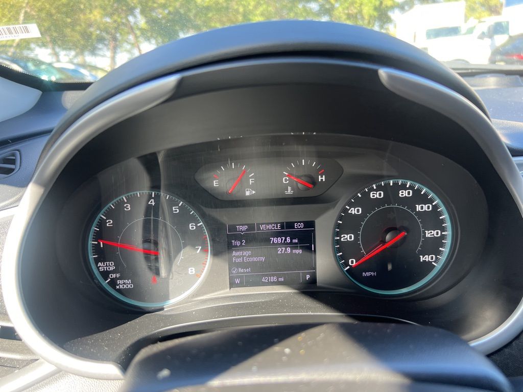 2024 Chevrolet Malibu 1LT photo 4