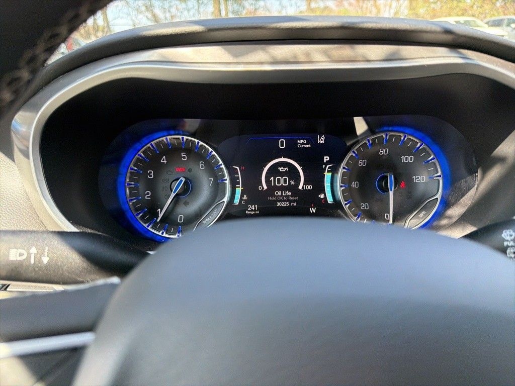 Certified 2025 Chrysler Pacifica Select Van Passenger Van