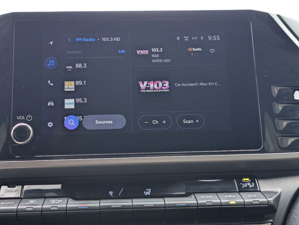 Thumbnail: 2025 Toyota Camry - 22