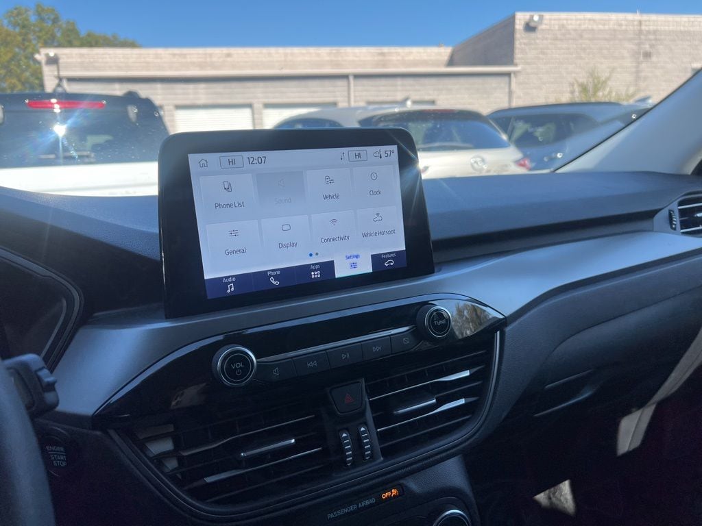 Thumbnail: 2025 Ford Escape - 4