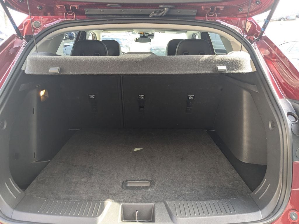 Thumbnail: 2025 Chevrolet Trax - 28