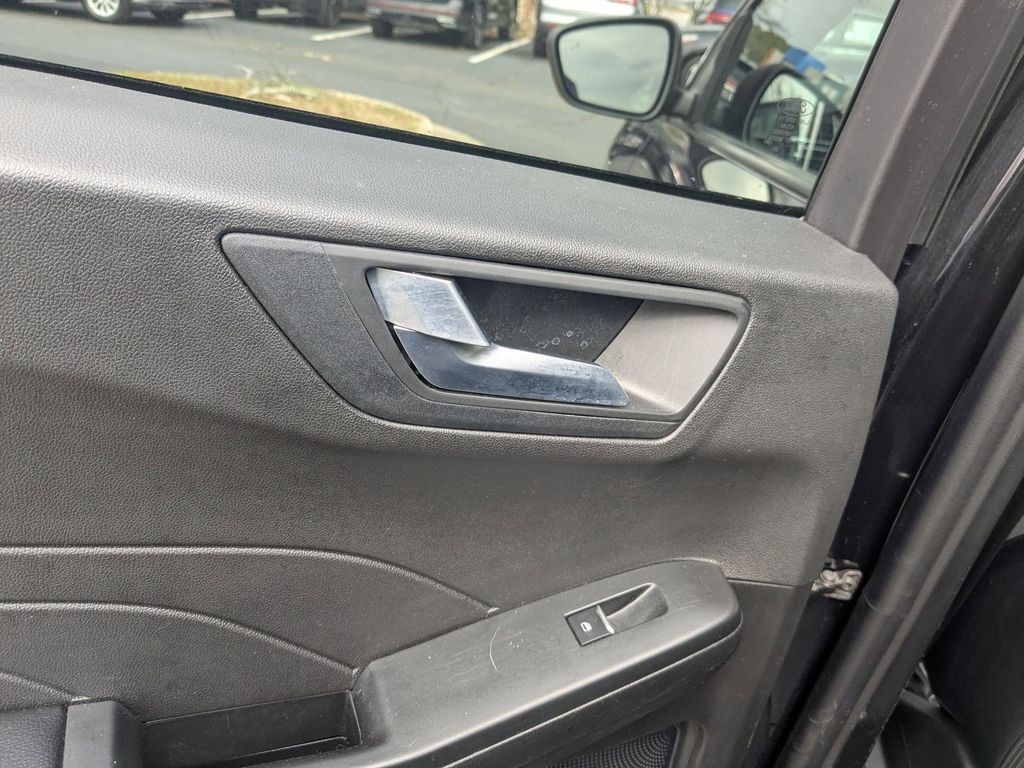 Thumbnail: 2024 Ford Escape - 28