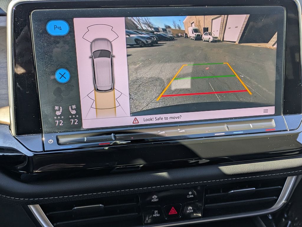 Thumbnail: 2025 Volkswagen Atlas - 22