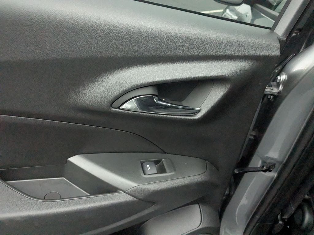 Thumbnail: 2025 Chevrolet Trax - 26