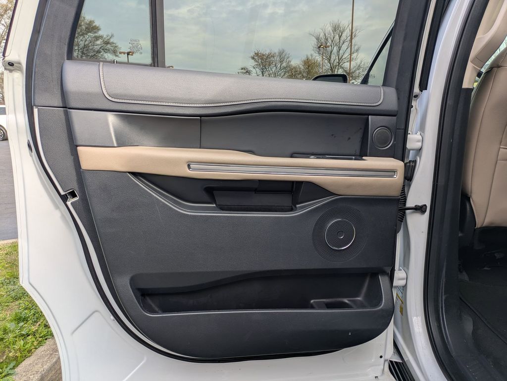 Thumbnail: 2024 Ford Expedition MAX - 25