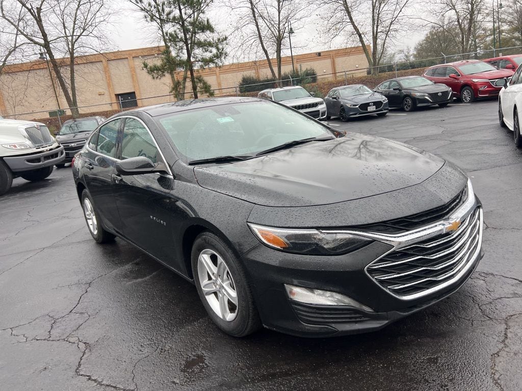 Thumbnail: 2024 Chevrolet Malibu - 9