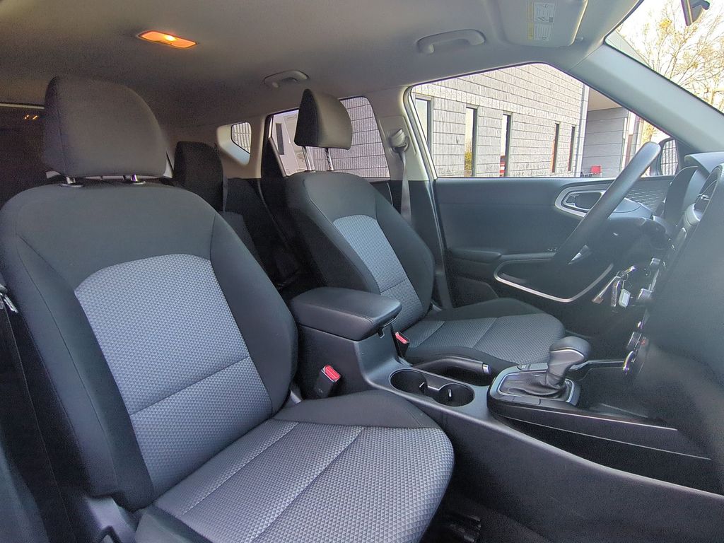 Thumbnail: 2024 Kia Soul - 30