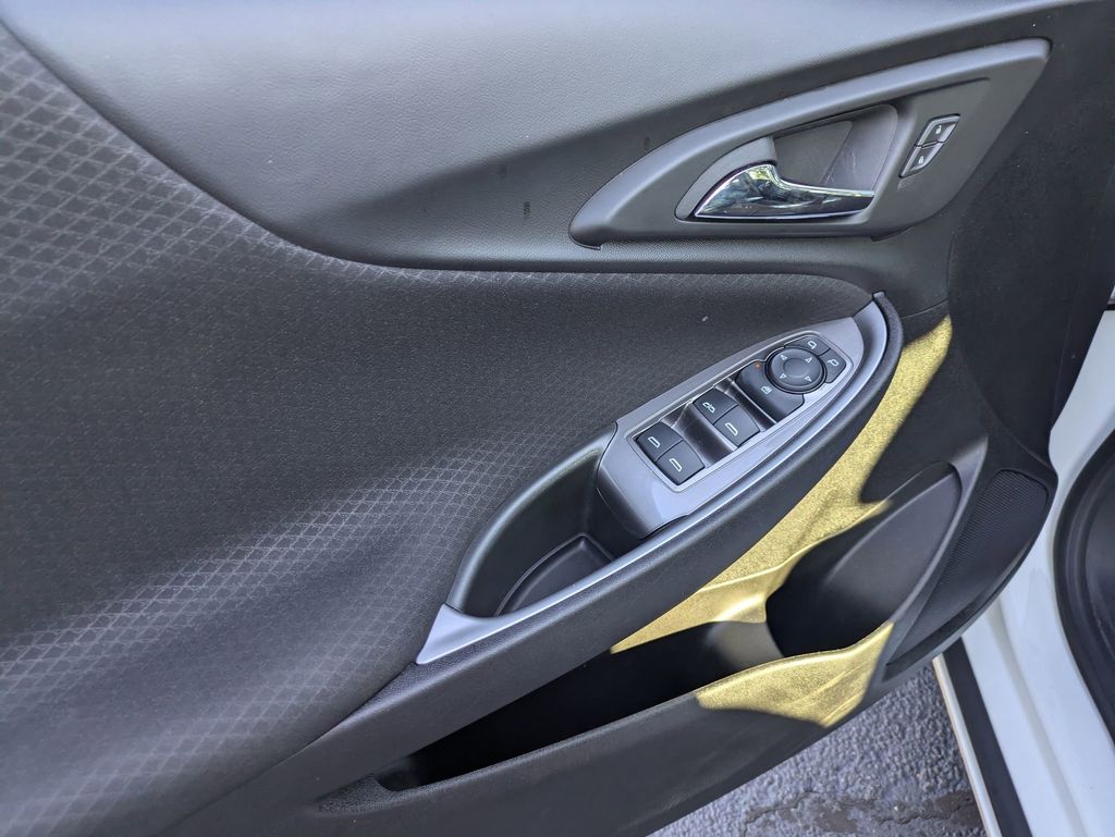 Thumbnail: 2024 Chevrolet Malibu - 13