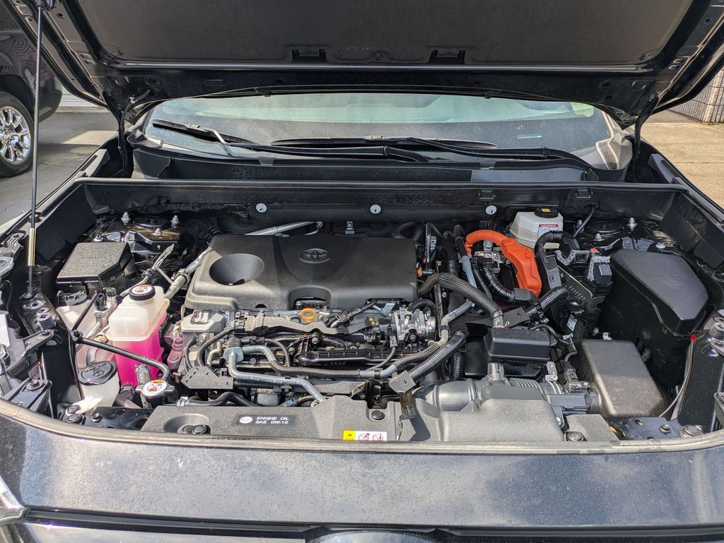 Thumbnail: 2025 Toyota RAV4 - 36