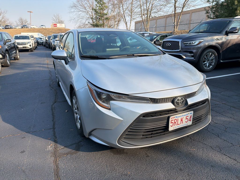 Thumbnail: 2024 Toyota Corolla - 3