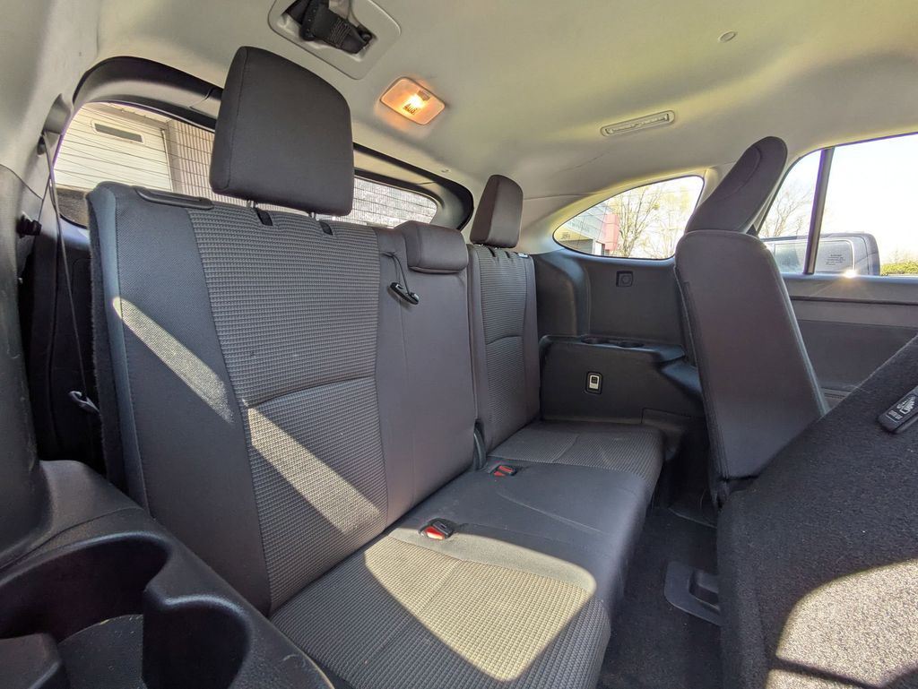 Thumbnail: 2024 Toyota Highlander - 28