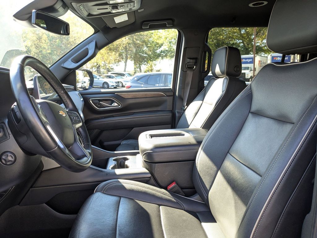 Thumbnail: 2023 Chevrolet Suburban - 25