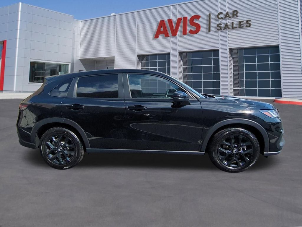 Thumbnail: 2025 Honda HR-V - 5