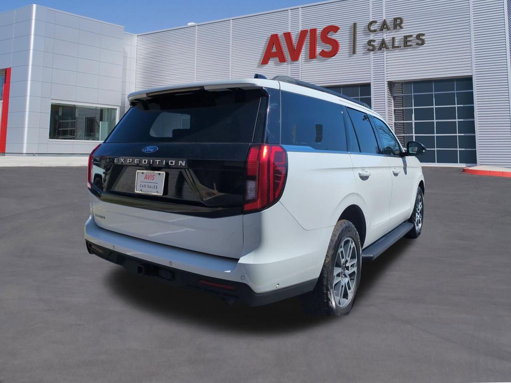 Thumbnail: 2025 Ford Expedition - 6