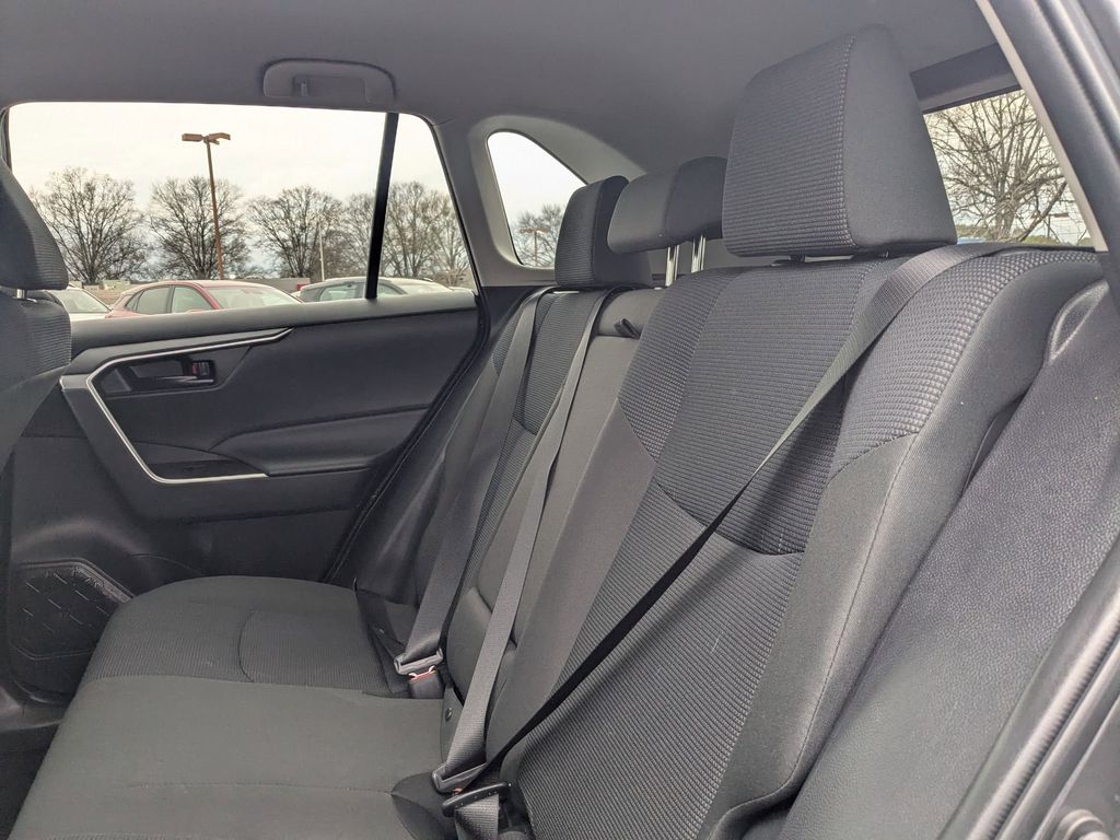 Thumbnail: 2024 Toyota RAV4 - 25