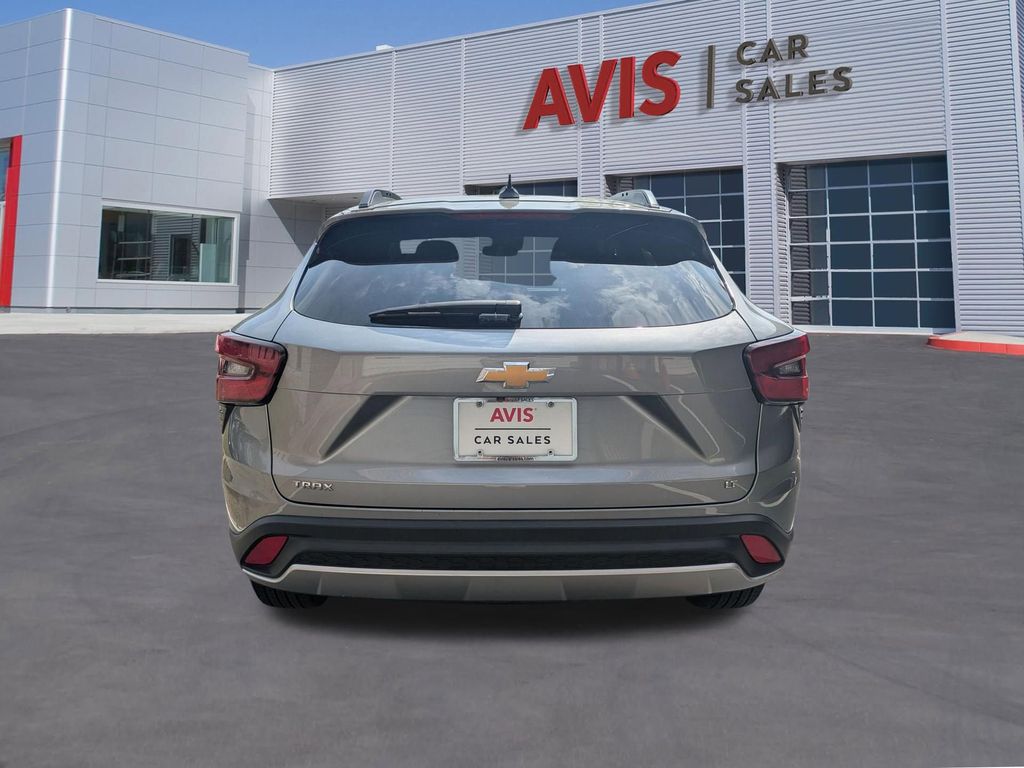 Thumbnail: 2025 Chevrolet Trax - 7