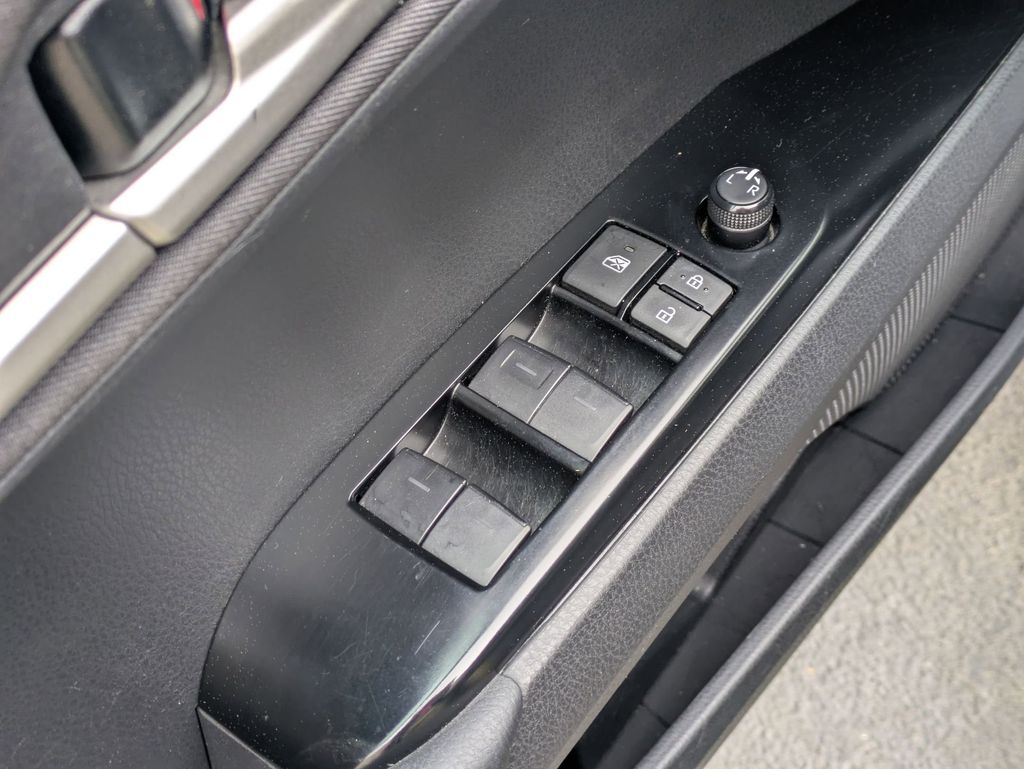 Thumbnail: 2025 Toyota Camry - 13