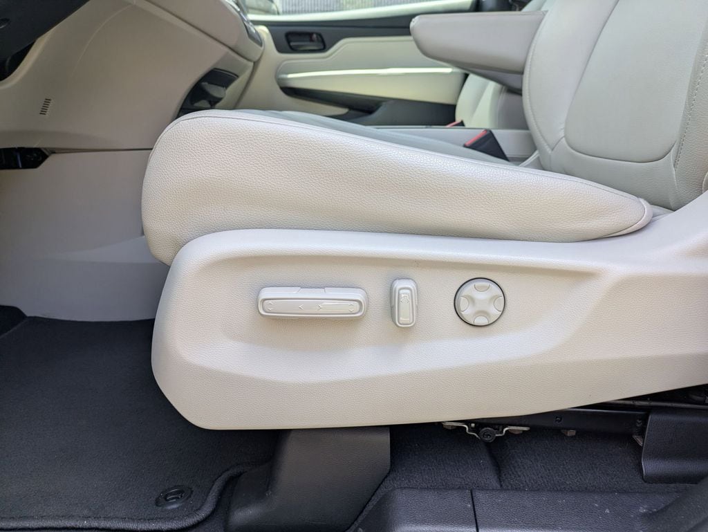 Thumbnail: 2025 Honda Odyssey - 14