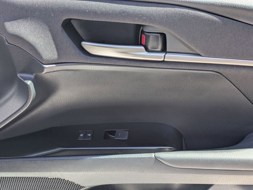 Thumbnail: 2025 Toyota Camry - 33