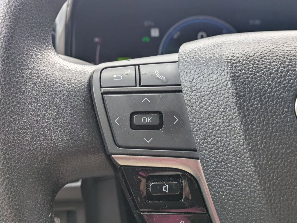 Thumbnail: 2025 Toyota Camry - 24