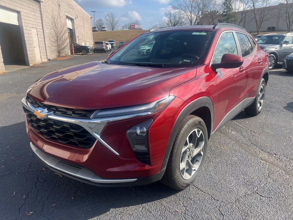 2025 Chevrolet Trax LT's photo